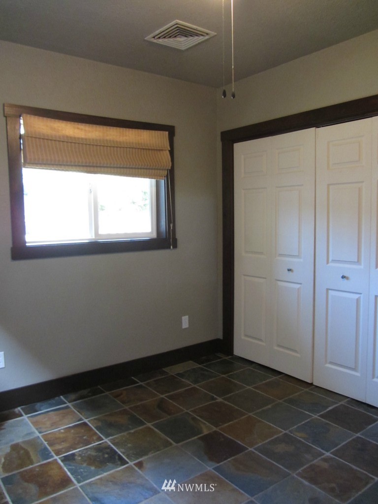 1316 Kaiser Road Southwest Olympia, WA 98512 - Photo 15 of 25 Gallery Image 15