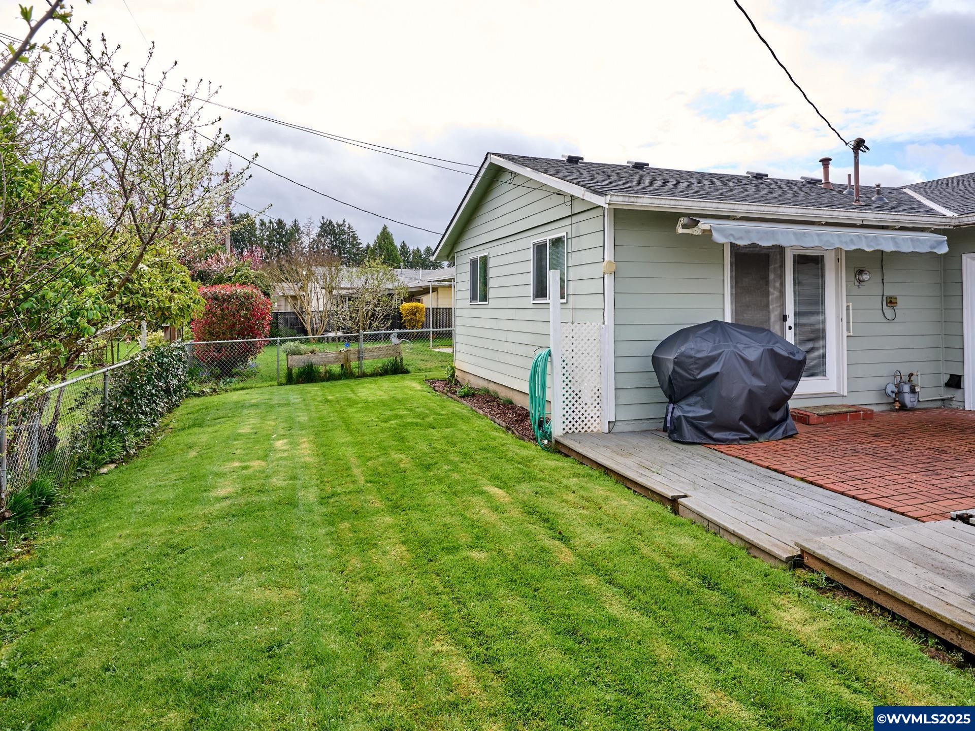 1369 Thompson Road Woodburn, OR 97071 - Photo 26 of 29 Gallery Image 26