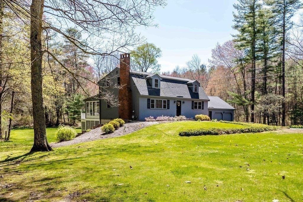 258 Dutton Road Sudbury, MA 01776 - Photo 3 of 42