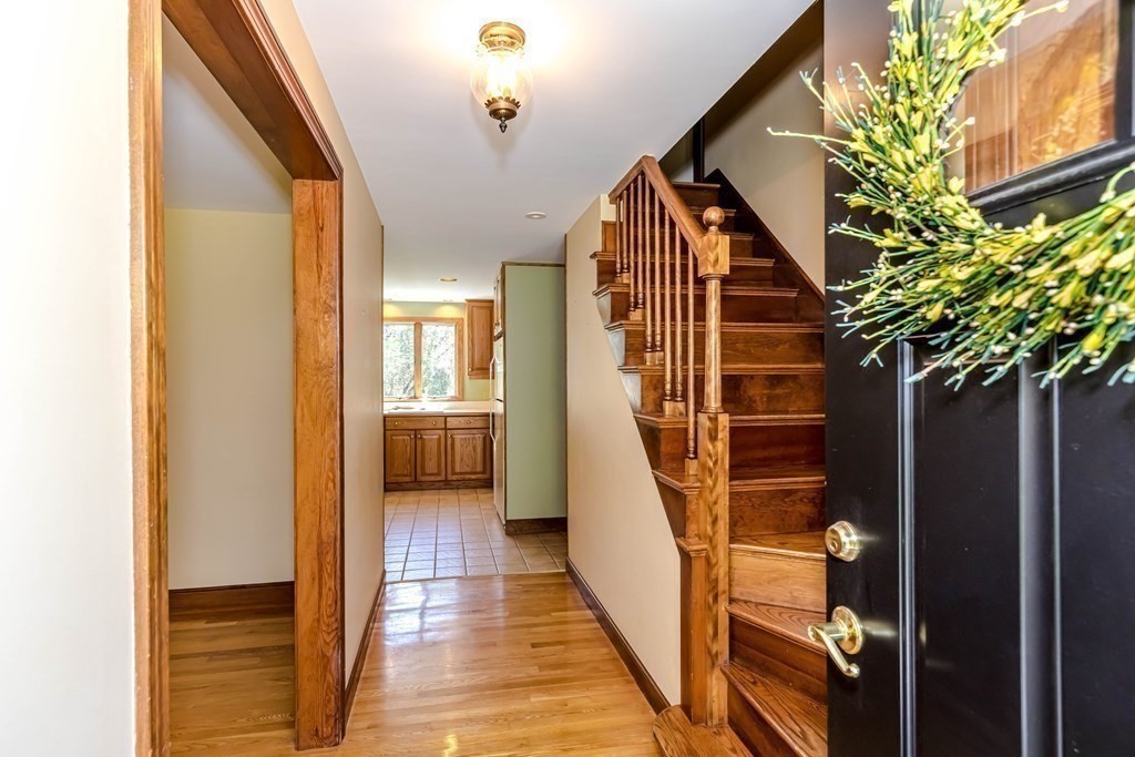 258 Dutton Road Sudbury, MA 01776 - Photo 7 of 42