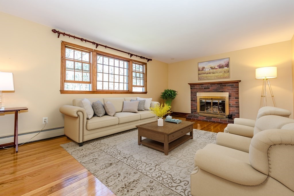 258 Dutton Road Sudbury, MA 01776 - Photo 8 of 42