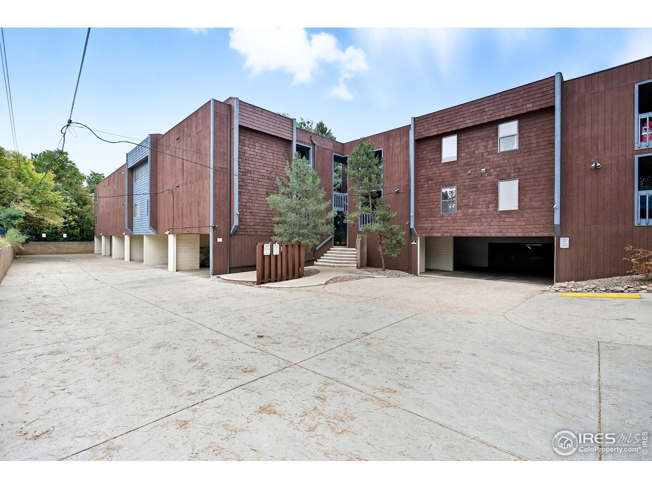1303 Alpine Avenue, Unit 24 Boulder, CO 80304 - Photo 28 of 46 a view of a building with entryway