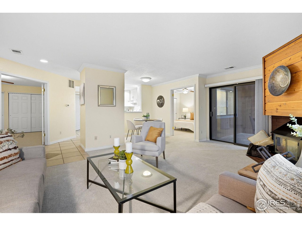 1303 Alpine Avenue, Unit 24 Boulder, CO 80304 - Photo 3 of 46 a living room with furniture