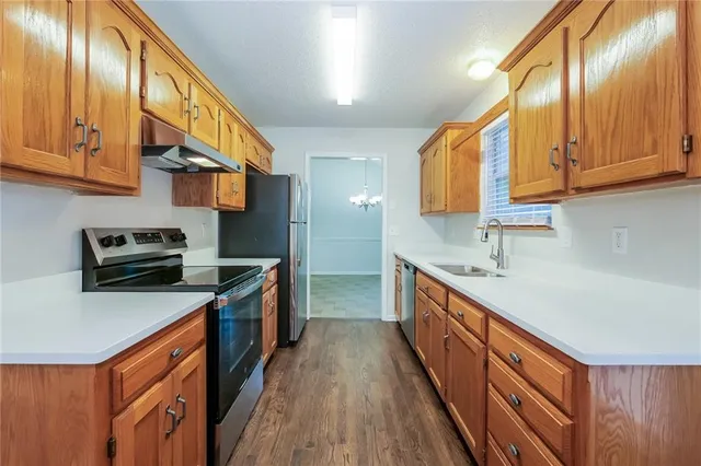 $2,320 | 11015 North Lewis Avenue, Kansas City, MO 64157