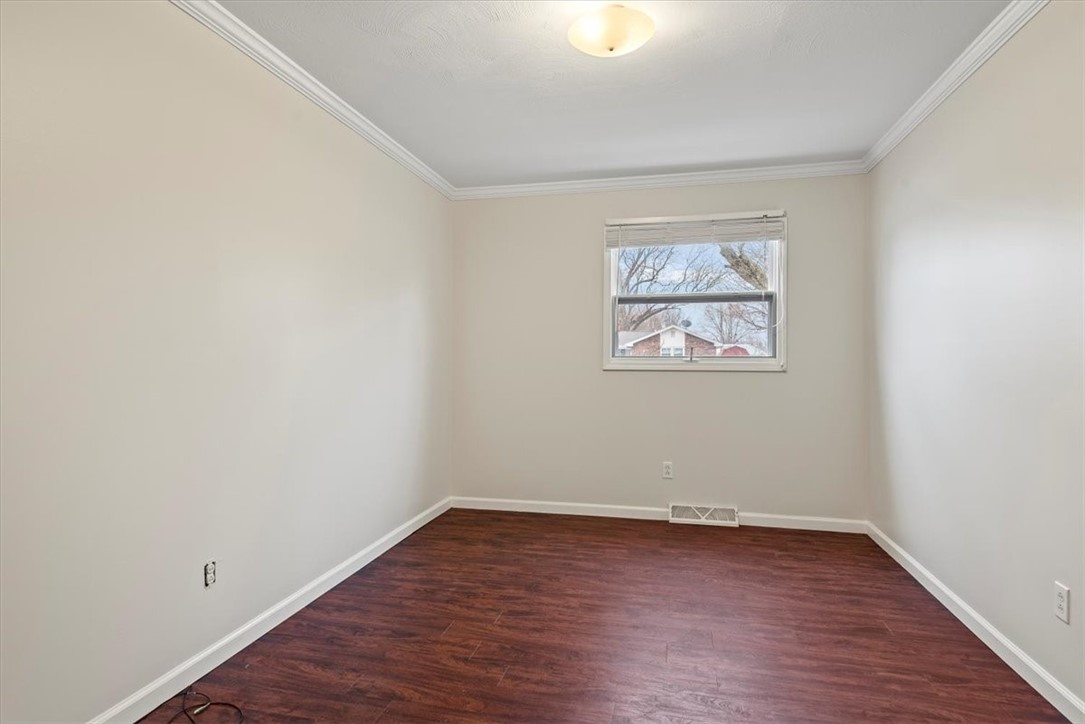 313 East North 3rd Street Findlay, IL 62534 - Photo 18 of 27