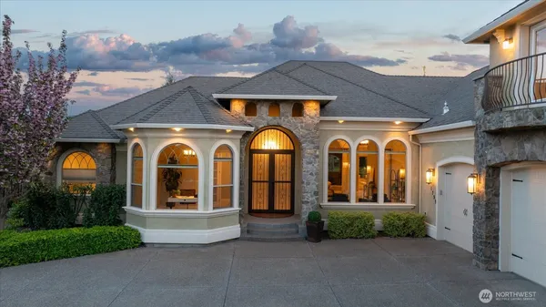 $995,000 | 1799 Silver Court, Richland, WA 99352