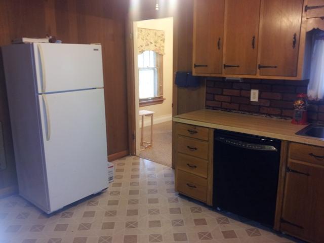 3447 Pembroke Road Clarksville, TN 37042 - Photo 5 of 16 Another View of Kitchen