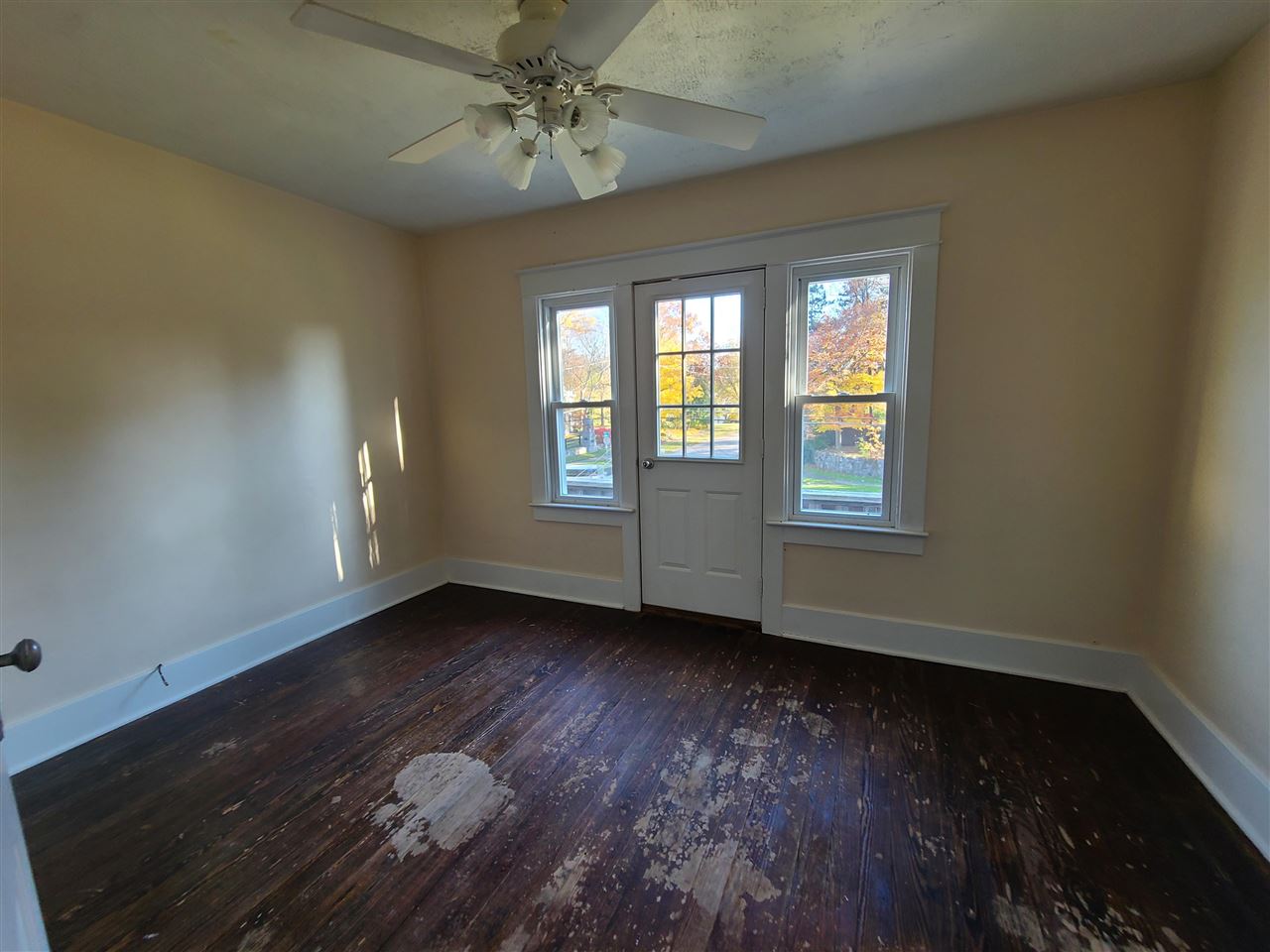 2602 Miller Road Flint, MI 48503 - Photo 40 of 58 Bedroom 3