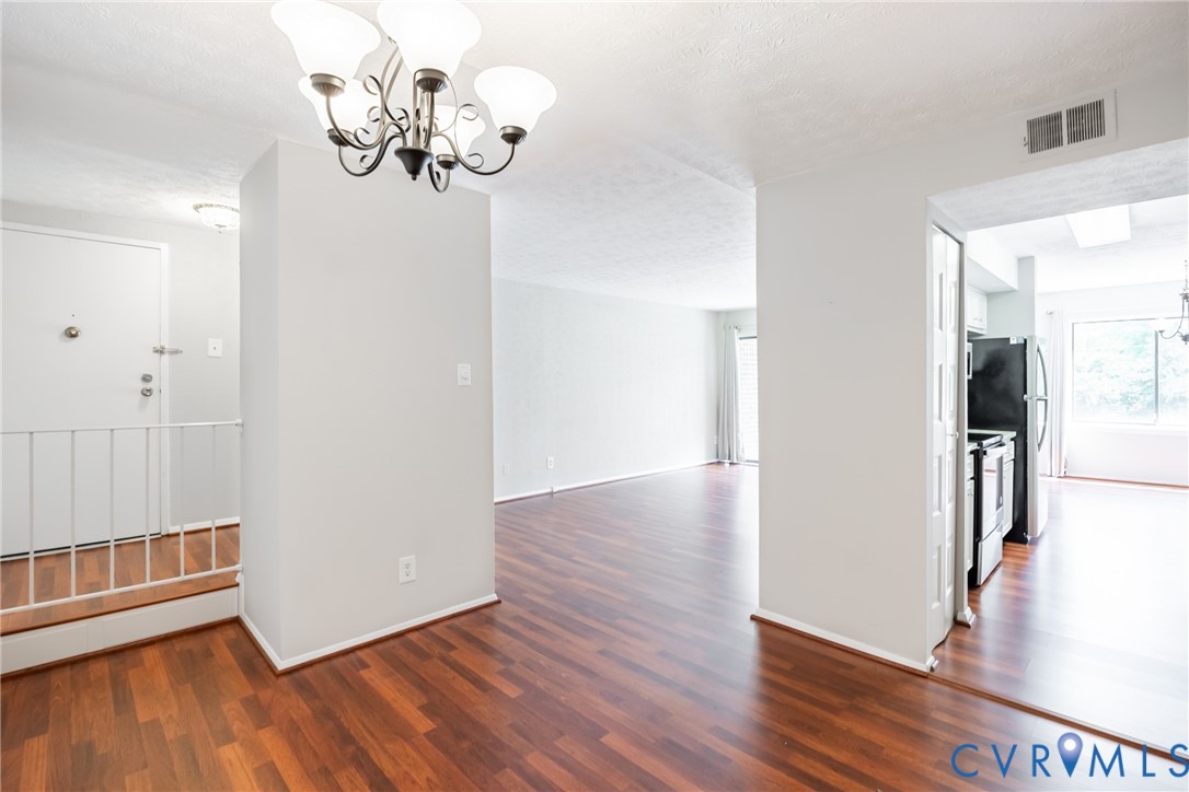 1501 Largo Road, Unit 203 Henrico, VA 23238 - Photo 6 of 30 Gallery Image 6