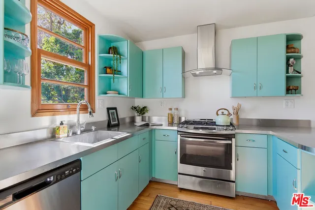 $1,150,000 | 6024 Crestwood Way, Los Angeles, CA 90042