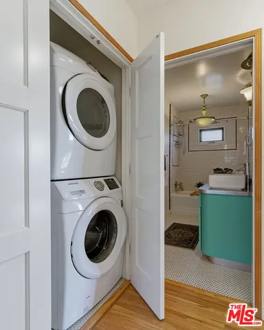 $1,150,000 | 6024 Crestwood Way, Los Angeles, CA 90042