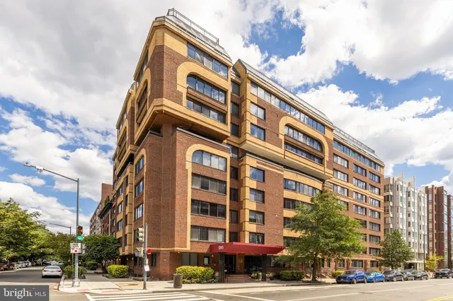 $495,000 | 1245 13th Street Northwest, Unit 1012, Washington, DC 20005