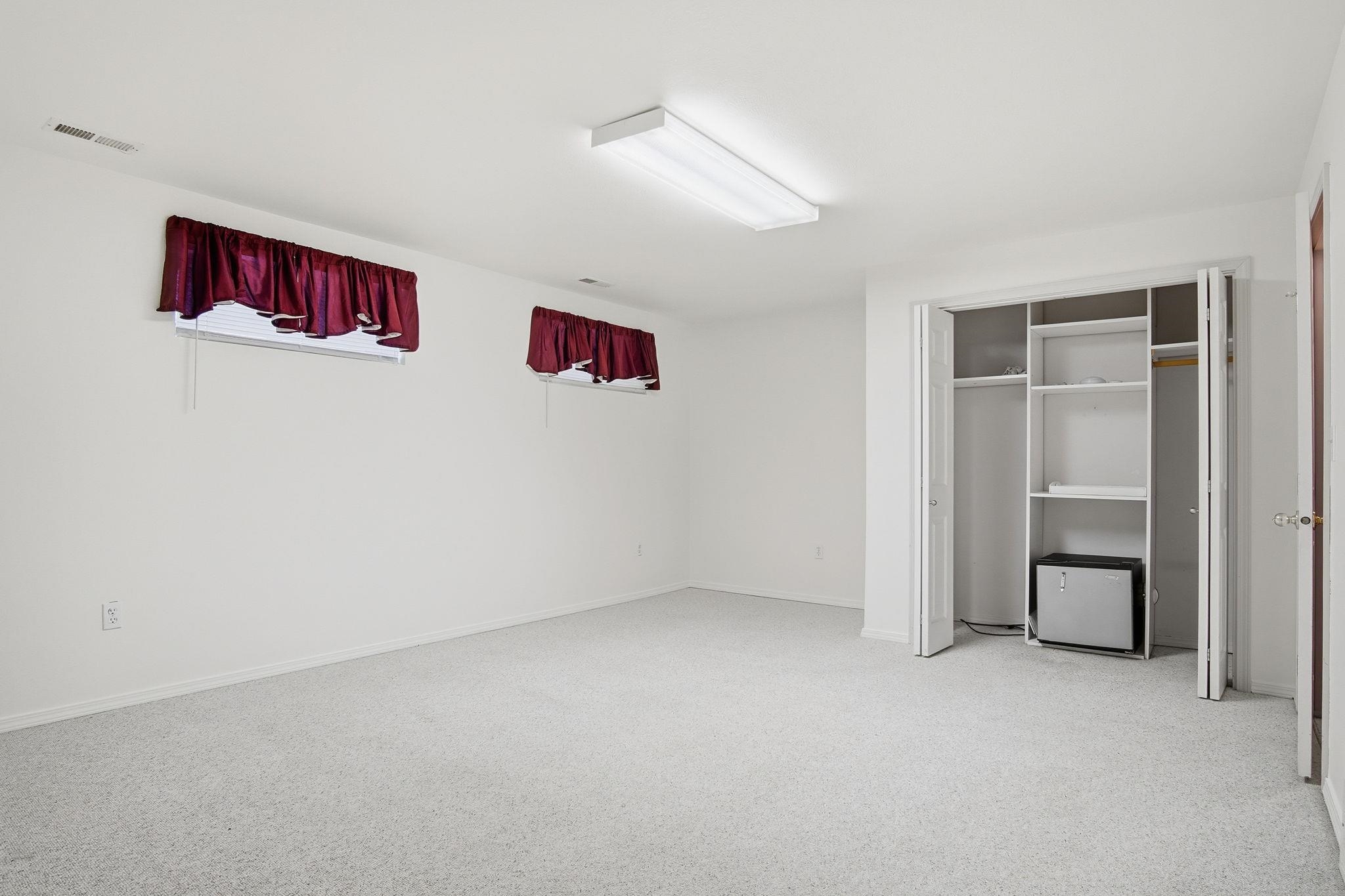 2826 West Hawthorne Road Spokane, WA 99208 - Photo 18 of 44