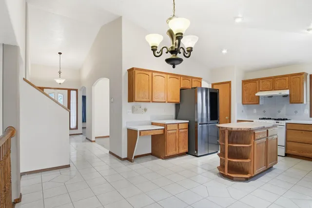 $595,000 | 2826 West Hawthorne Road, Spokane, WA 99208