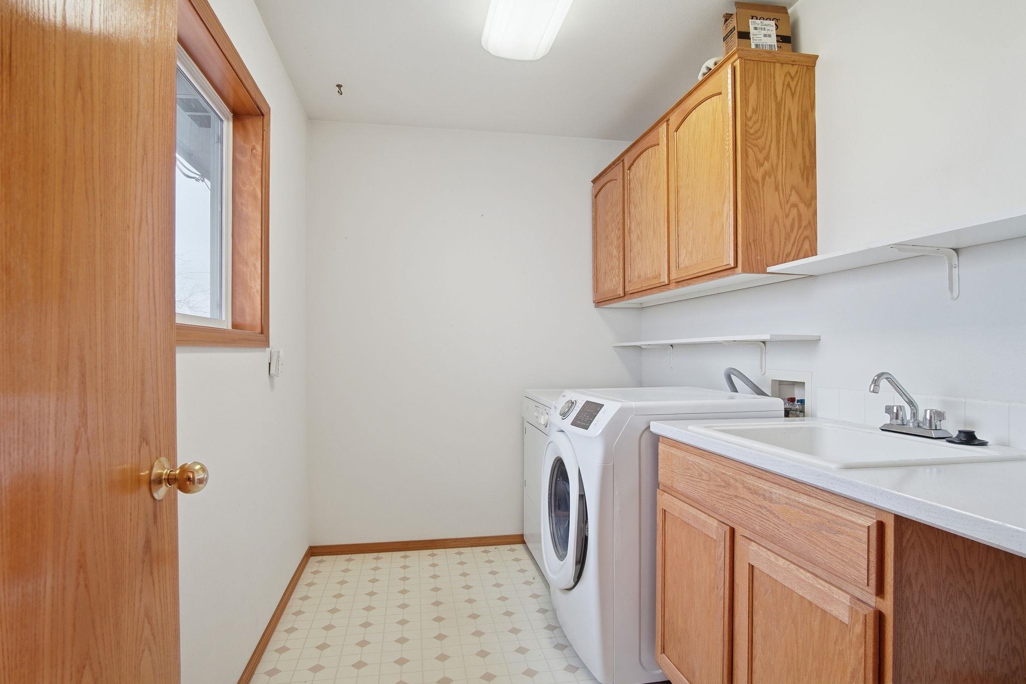 2826 West Hawthorne Road Spokane, WA 99208 - Photo 23 of 44