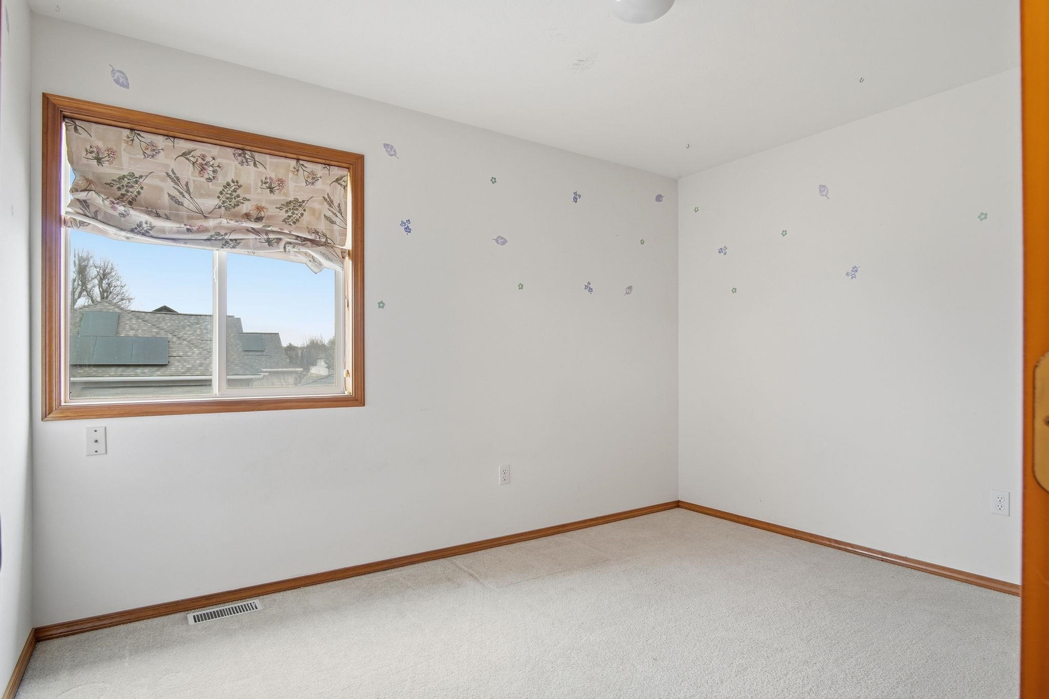 2826 West Hawthorne Road Spokane, WA 99208 - Photo 27 of 44