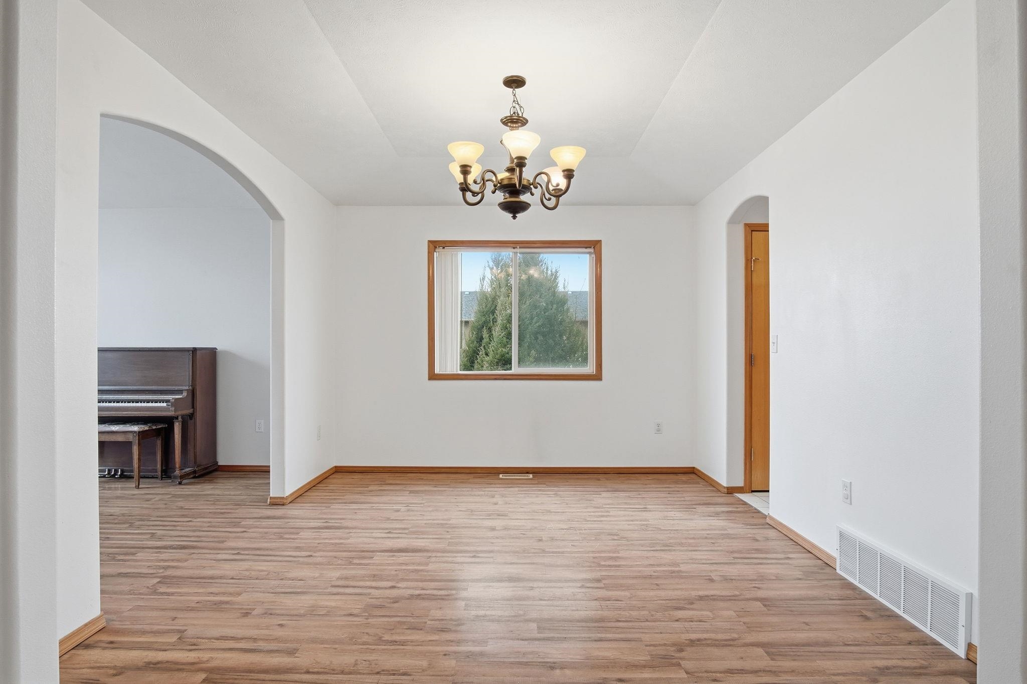 2826 West Hawthorne Road Spokane, WA 99208 - Photo 31 of 44