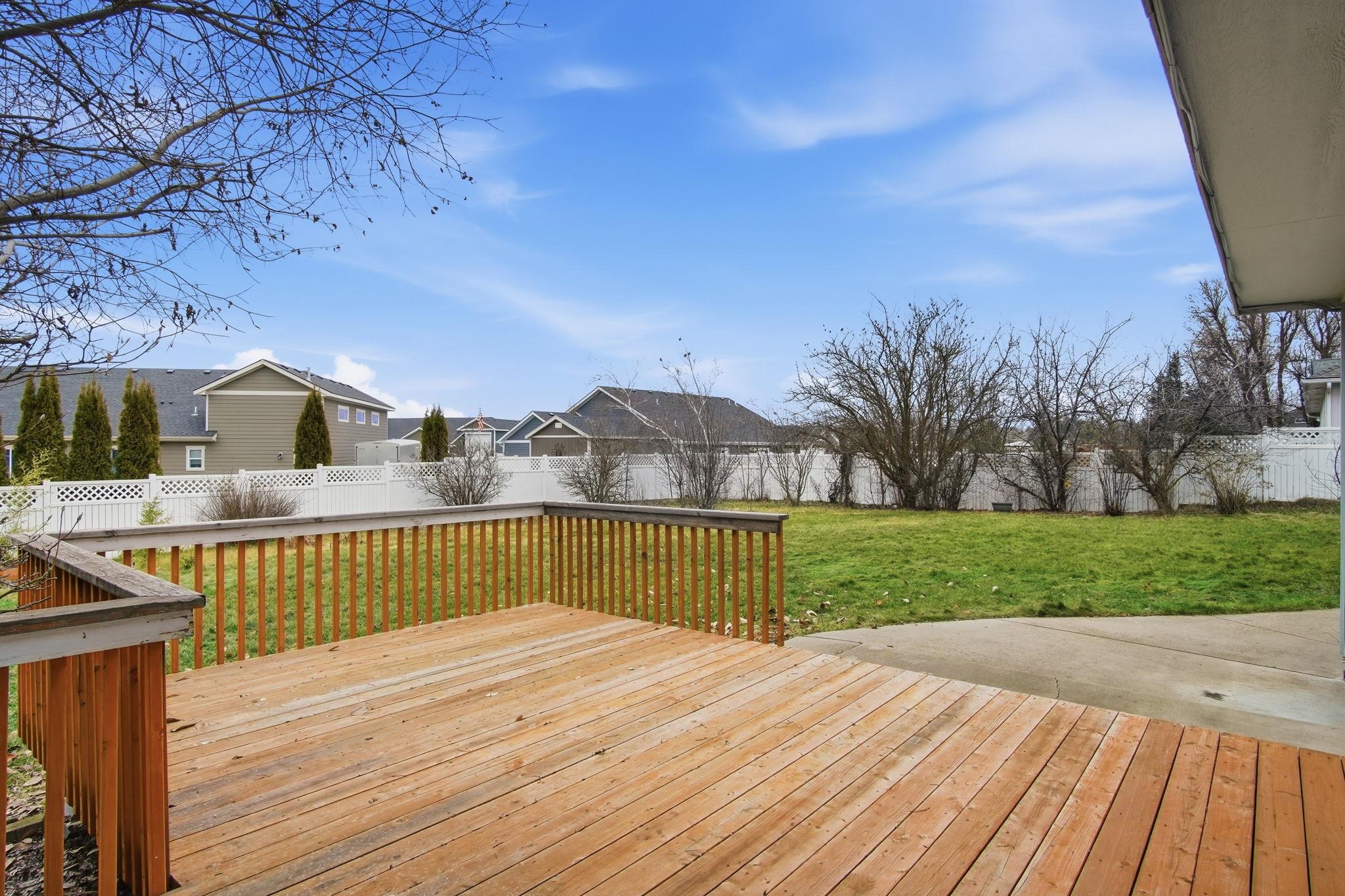 2826 West Hawthorne Road Spokane, WA 99208 - Photo 37 of 44