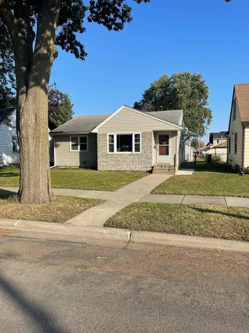 $159,000 | 1202 2nd Avenue Southwest, Austin, MN 55912