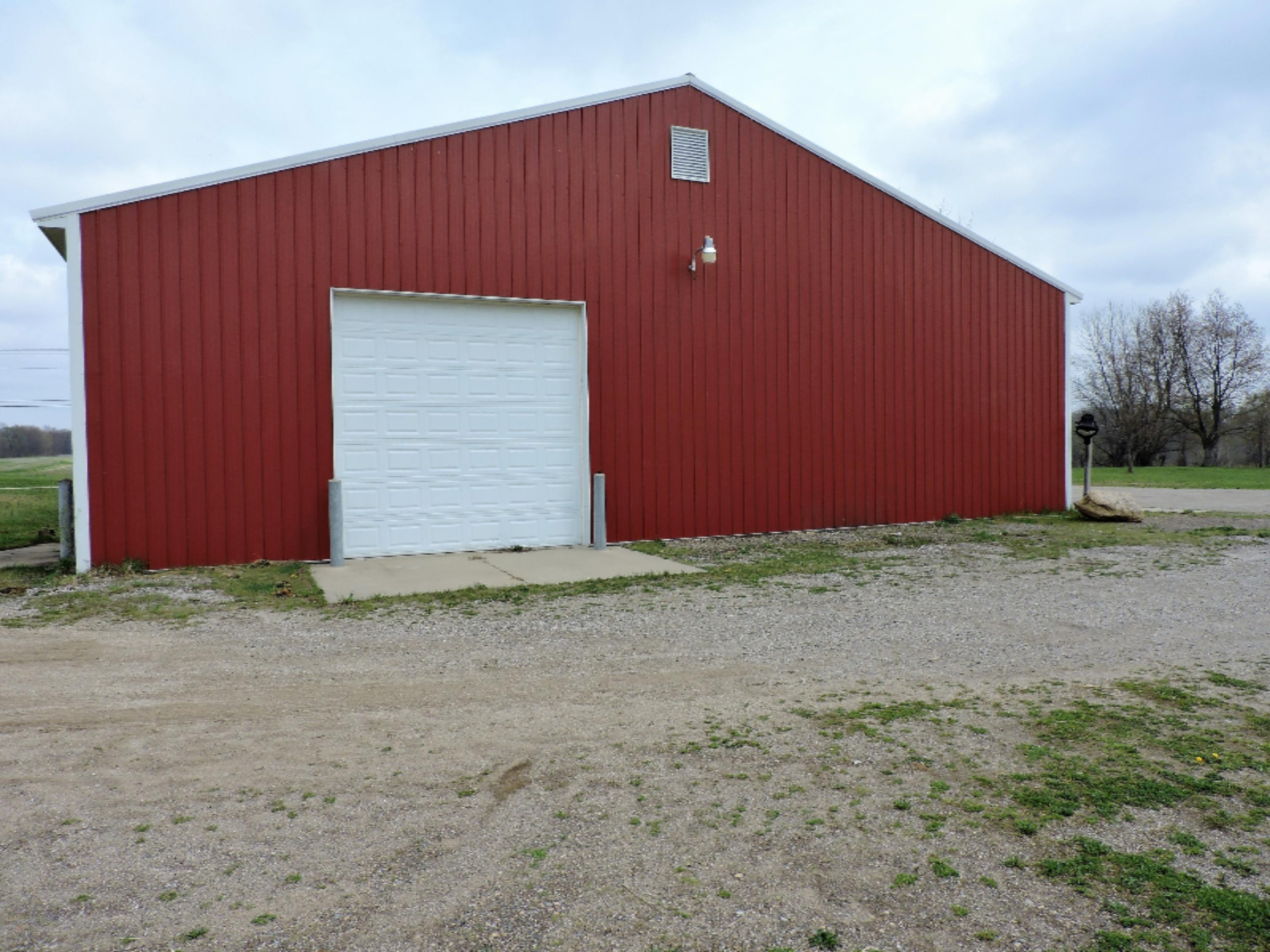 2126 South Park Road Benton Harbor, MI 49022 - Photo 4 of 11 DSCN0408