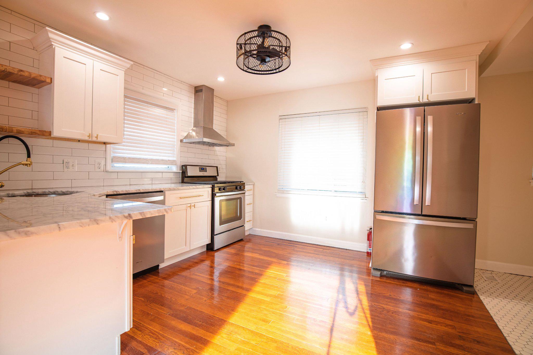 5810 Greenleaf Road Cheverly, MD 20785 - Photo 8 of 29 Bright and modern kitchen oasis.