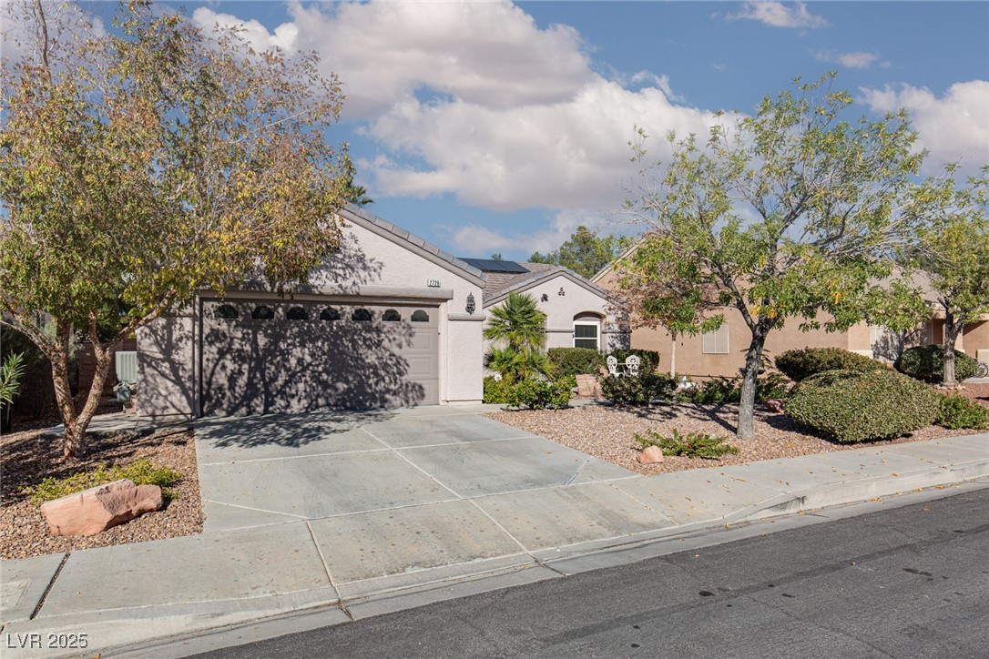 2726 Peekskill Avenue Henderson, NV 89052 - Photo 2 of 40