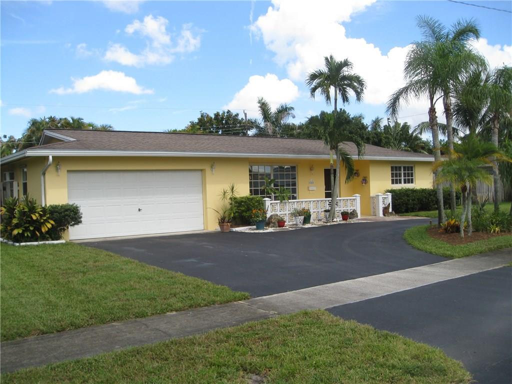 540 Ridgewood Lane Plantation, FL 33317 - Photo 1 of 13 Front exterior