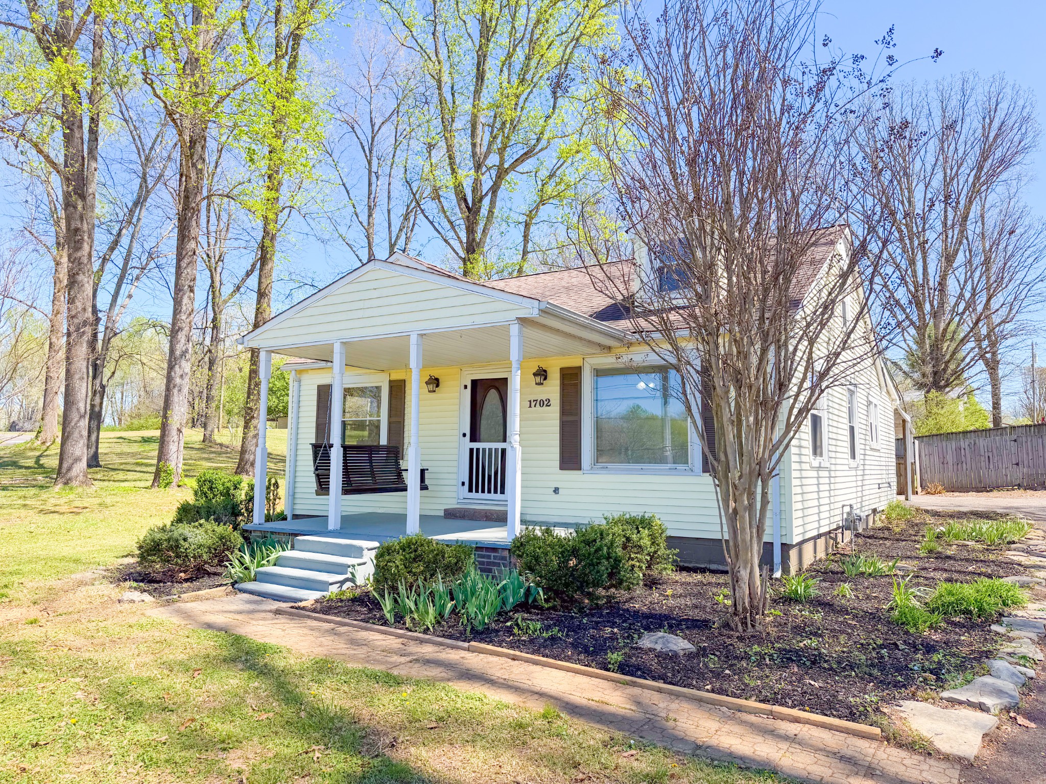 1702 Buffalo Road Lawrenceburg, TN 38464 - Photo 1 of 39