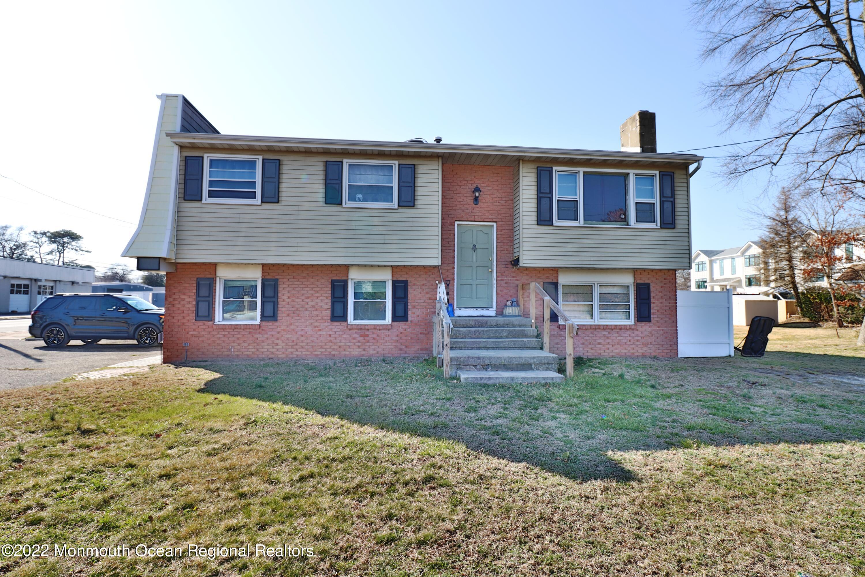 2133 Bridge Avenue Point Pleasant, NJ 08742 - Photo 1 of 37 IMG_7575