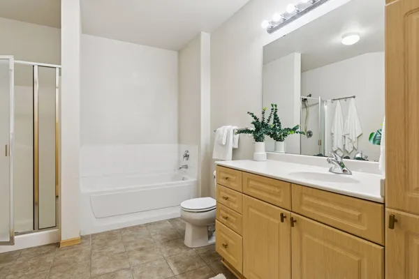 $215,000 | 1800 Graham Avenue West, Unit 325, St. Paul, MN 55116