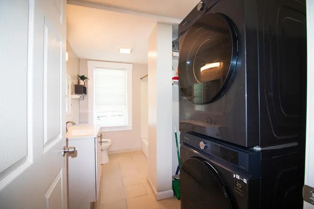 $3,300 | 5 Westford Street, Unit 1, Dunstable, MA 01827