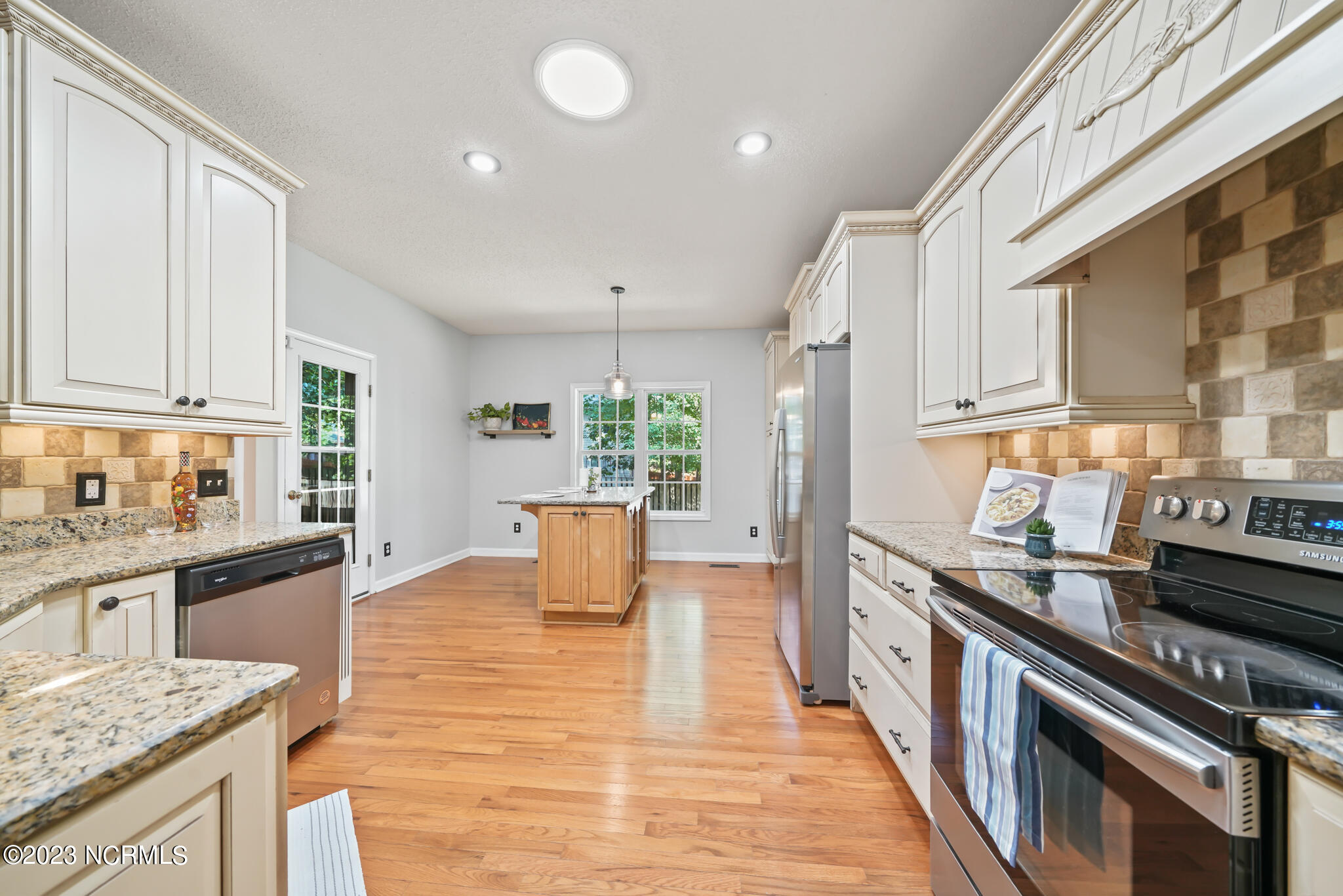920 Burning Tree Road Pinehurst, NC 28374 - Photo 13 of 60 Kitchen
