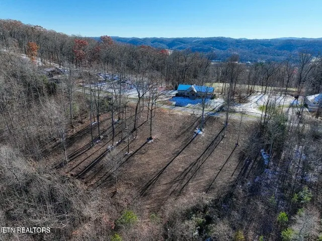 $129,900 | 35 Hickory Point Lane, Maynardville, TN 37807