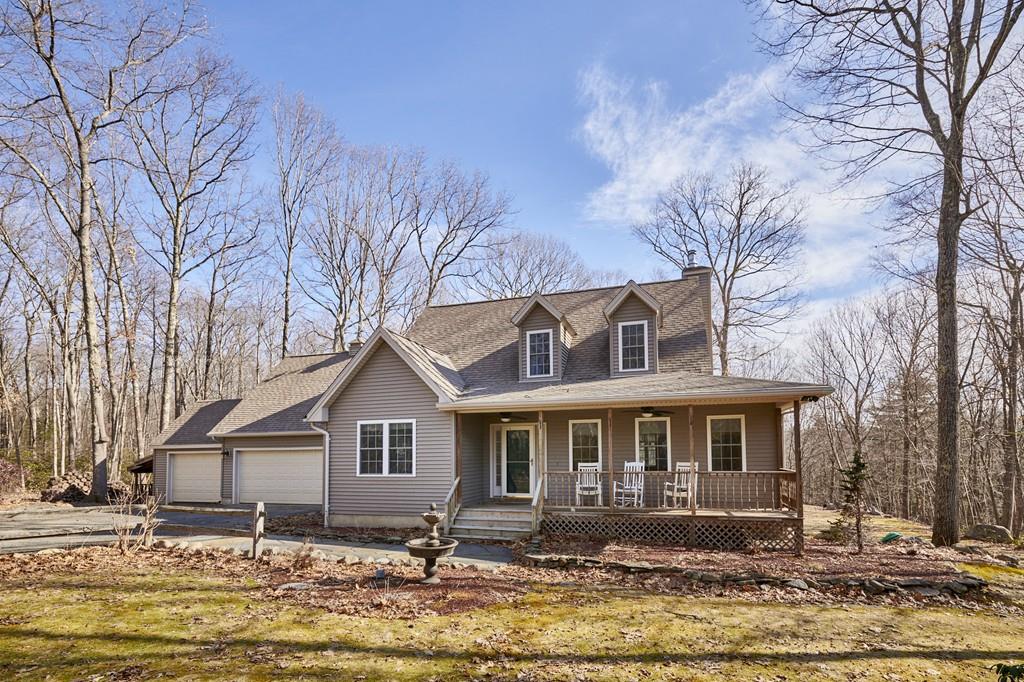 118 Old Stage Road Hatfield, MA 01088 - Photo 1 of 42 Gallery Image 1