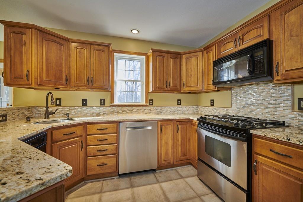 118 Old Stage Road Hatfield, MA 01088 - Photo 12 of 42 Gallery Image 12