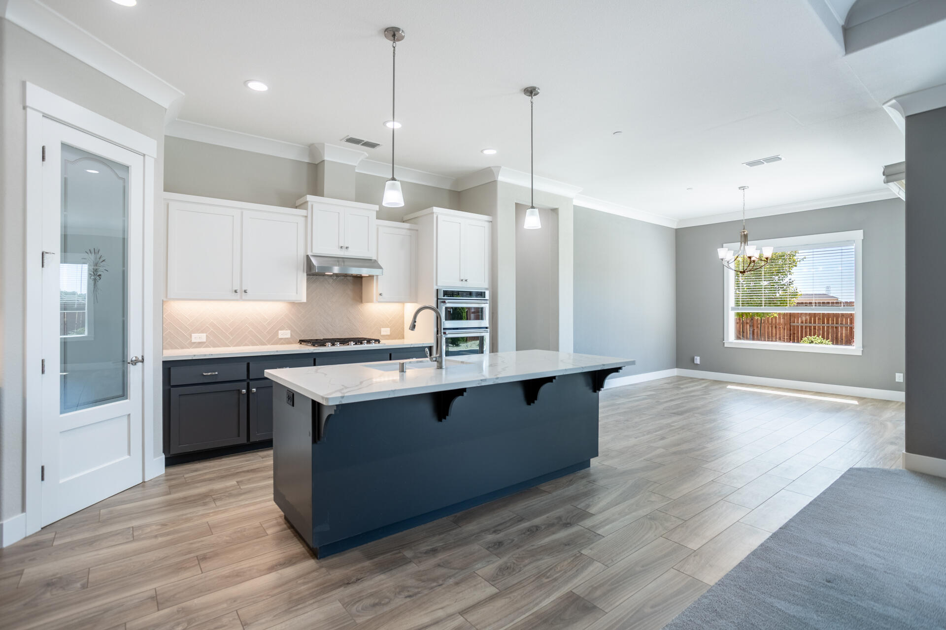 4755 Lower Springs Road Redding, CA 96001 - Photo 8 of 40 Kitchen
