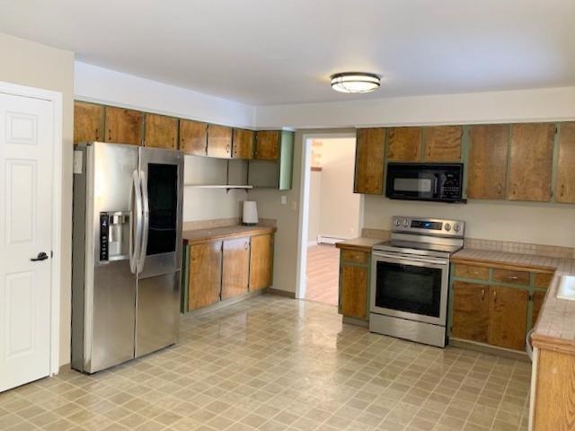 2864 Holiday Pines Road Traverse City, MI 49686 - Photo 9 of 31 1896730-8.JPG
