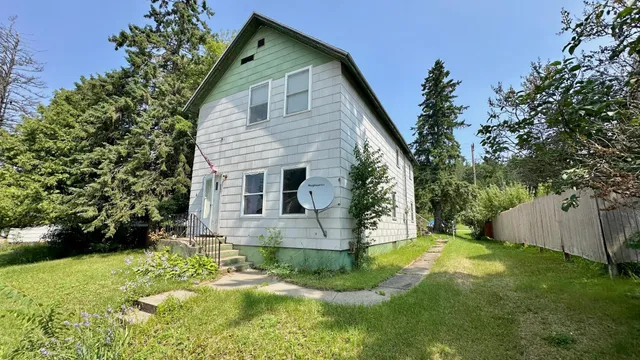 $130,000 | 13 Jasper Street, Soudan, MN 55782