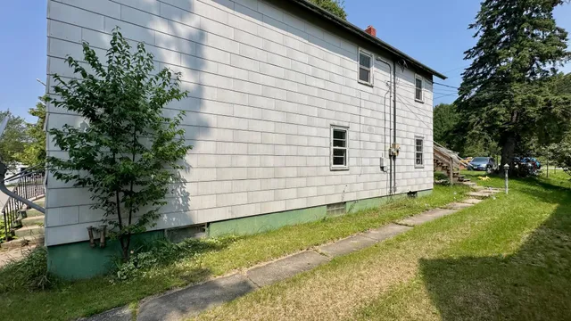 $130,000 | 13 Jasper Street, Soudan, MN 55782