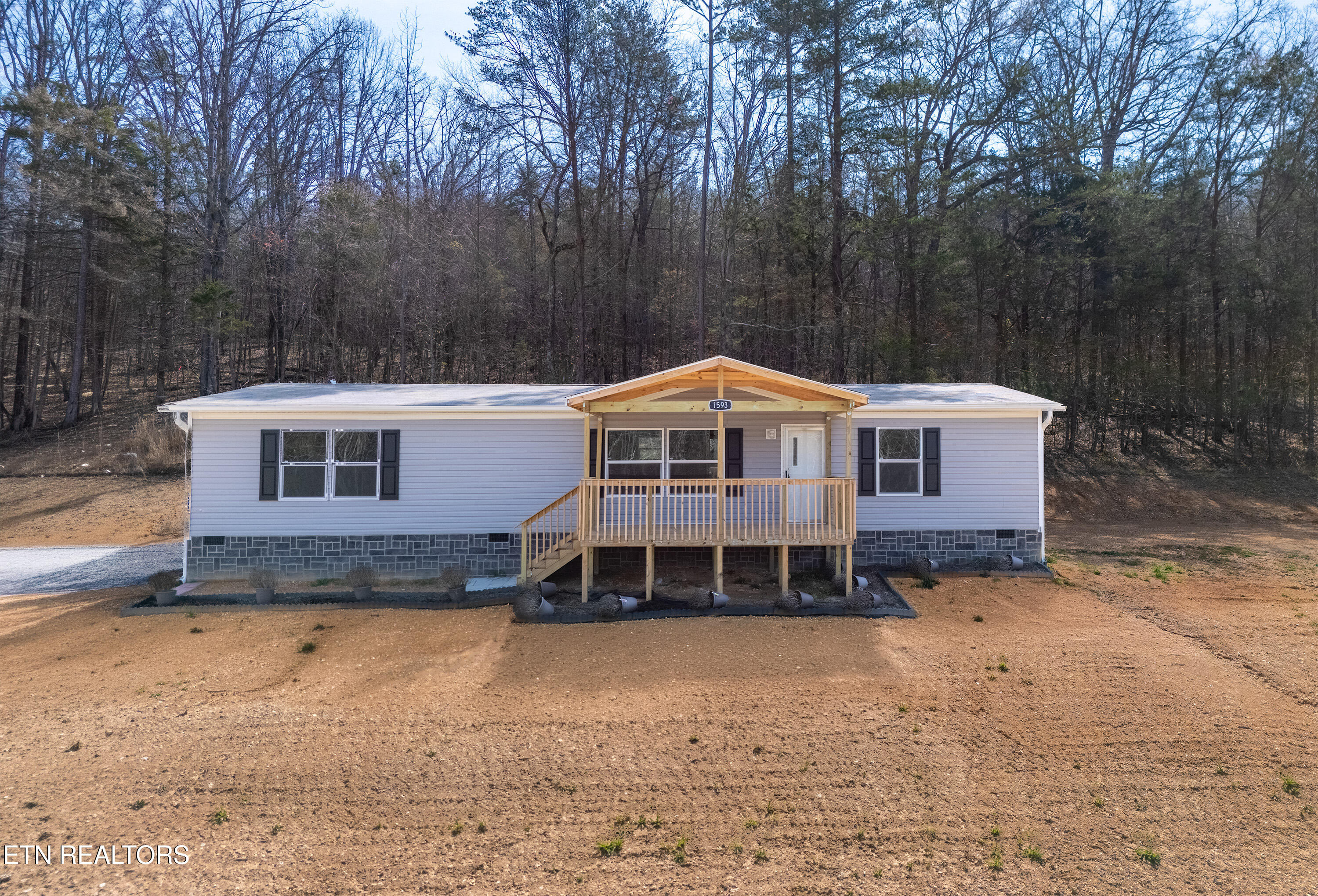 1593 Sweetwater Road Philadelphia, TN 37846 - Photo 2 of 34 2