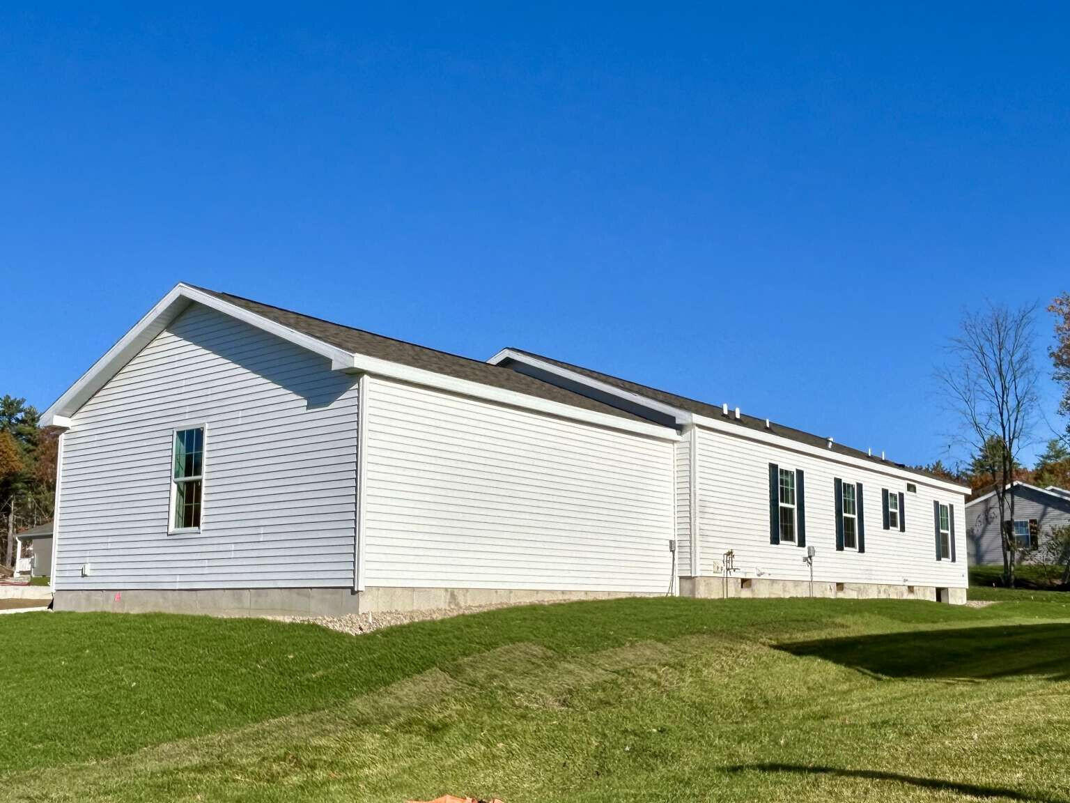 32 Camden Road Berwick, ME 03901 - Photo 2 of 18 Phillips.2