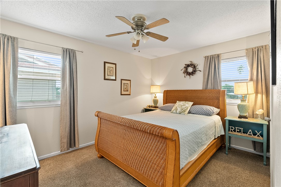 3137 Laguna Shores Road Corpus Christi, TX 78418 - Photo 11 of 20