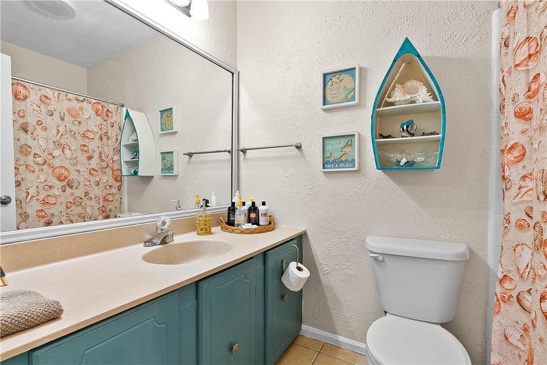 3137 Laguna Shores Road Corpus Christi, TX 78418 - Photo 13 of 20