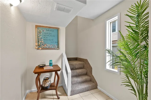 $2,200 | 3137 Laguna Shores Road, Corpus Christi, TX 78418