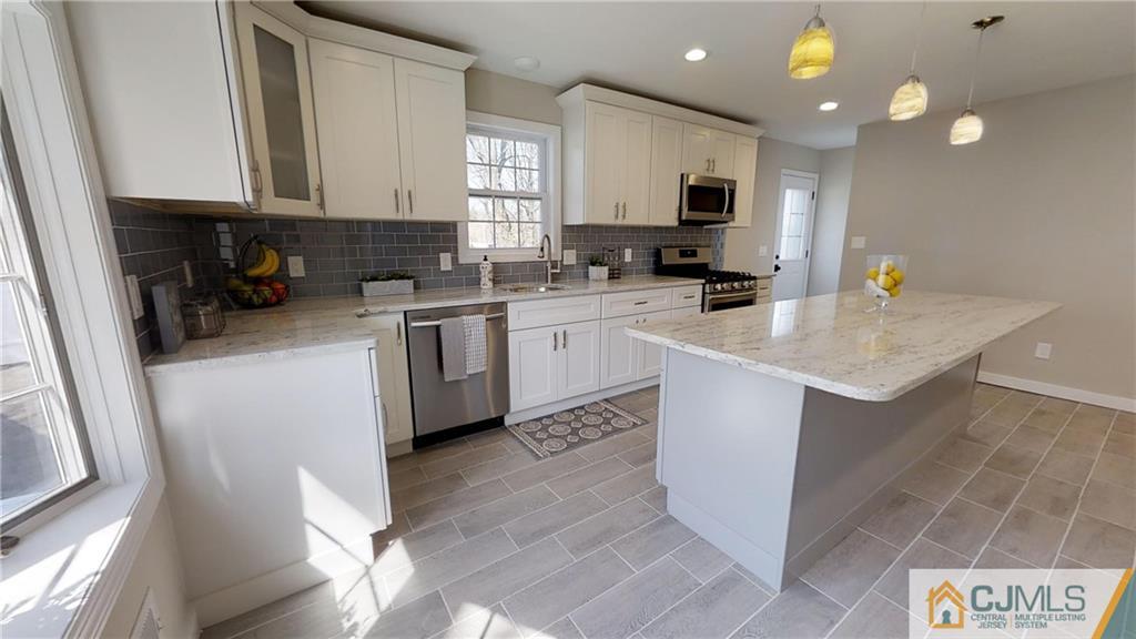 10 Ash Road Edison, NJ 08817 - Photo 7 of 21 Gallery Image 7
