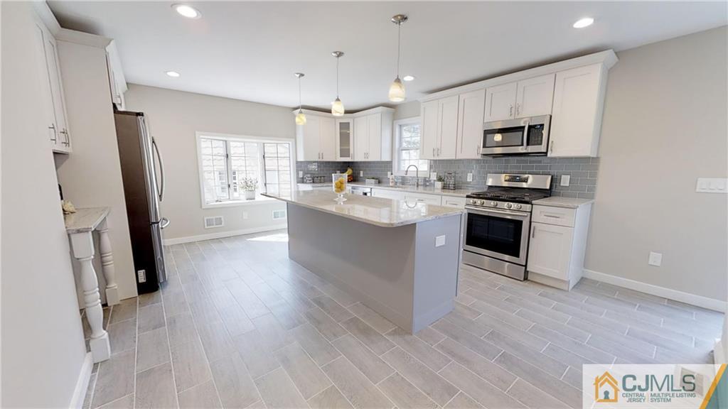 10 Ash Road Edison, NJ 08817 - Photo 8 of 21 Gallery Image 8
