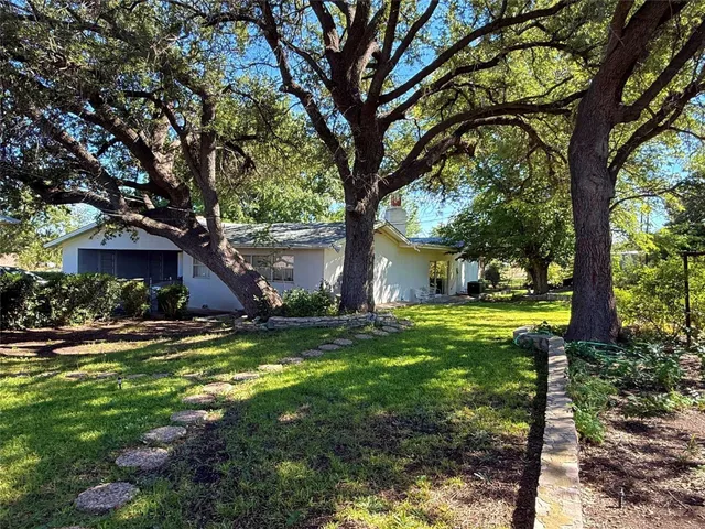 $225,000 | 504 Oak Street, Ozona, TX 76943