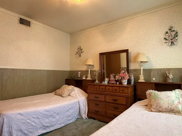 $225,000 | 504 Oak Street, Ozona, TX 76943