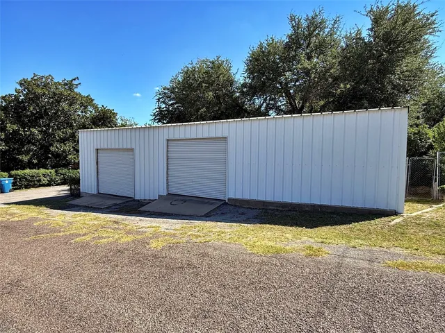 $225,000 | 504 Oak Street, Ozona, TX 76943