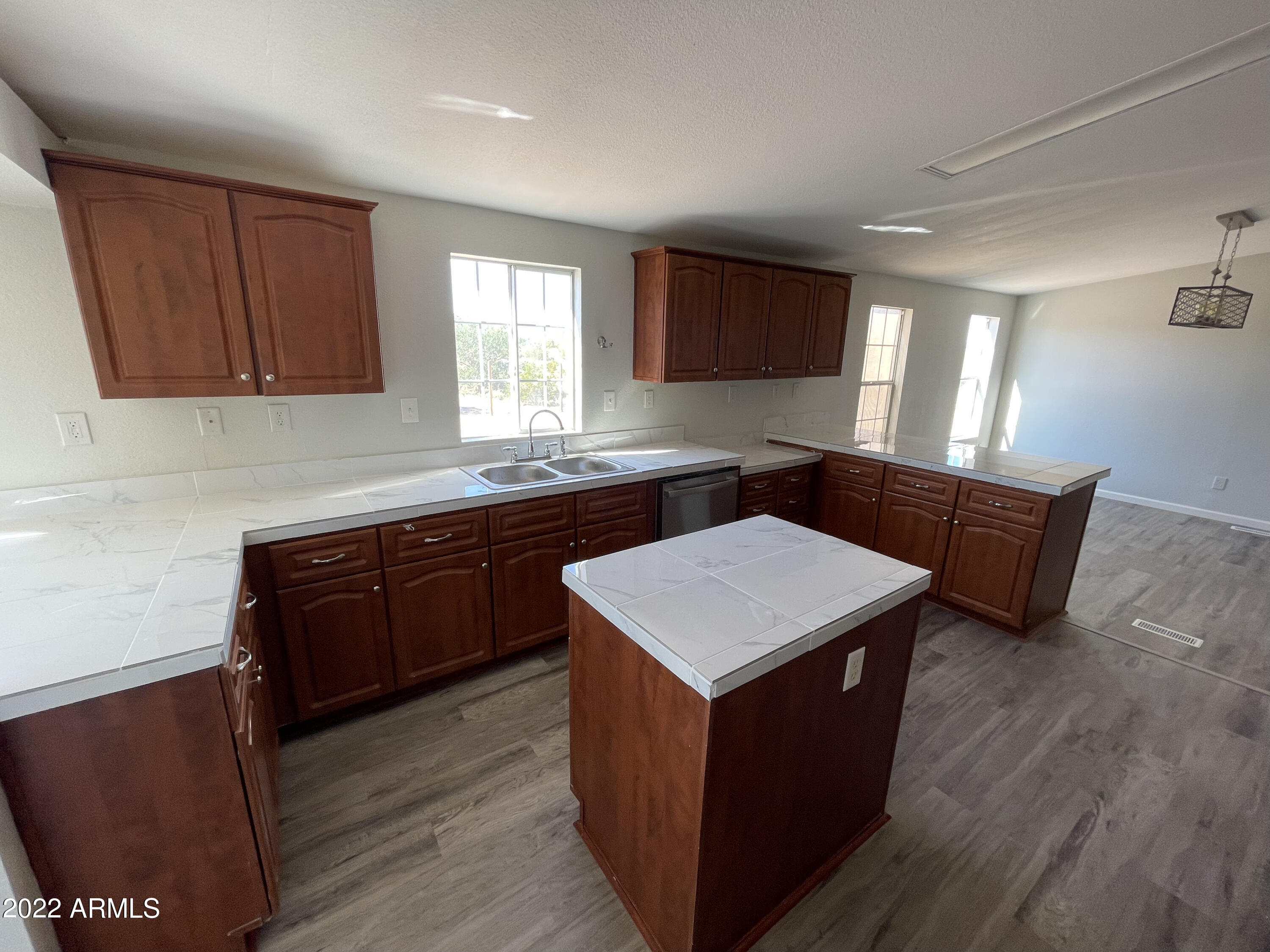 781 South Warren Road Maricopa, AZ 85139 - Photo 5 of 21 Warren5 BRADLEY R. CHRISTMAN